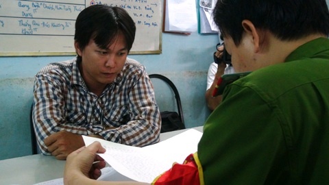 Đường Đông Quý bị bắt khi ẩn náu tại khách sạn để cá độ bóng đá.