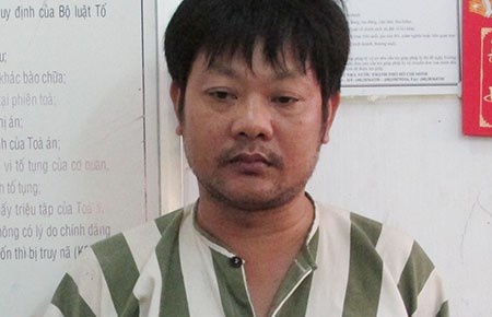 Lê Xuân Hồi, quản lý nhà hàng Hàng Dương, nghi can môi giới mại dâm.