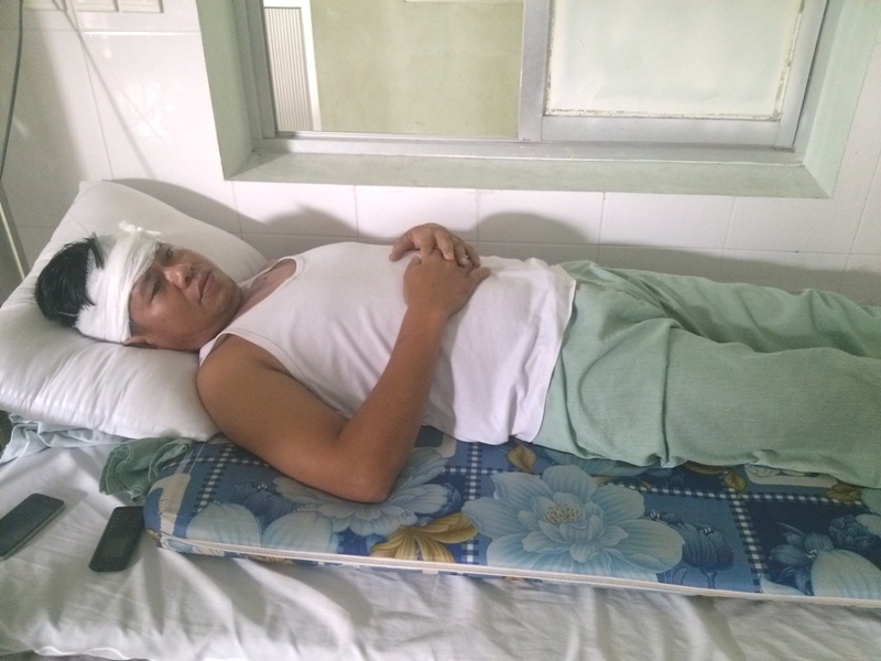 Phut tai xe bi ke la mat ke dao vao co, cuop xe 'ca map' hinh anh