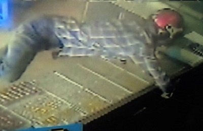 Chup gie lau vao camera an ninh, khoang 1 ty trong tiem vang hinh anh