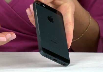 Cuop iPhone roi mang ve tang vo hinh anh