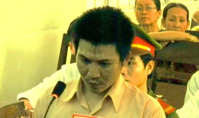 Phạm Văn Tho tại tòa.