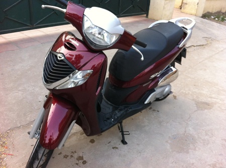Lua tien nguoi tim xe SH mat trom hinh anh