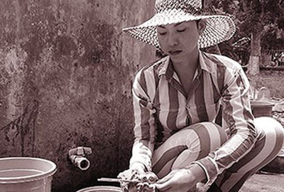 ‘Roi’ chuyen giam giu pham nhan chuyen gioi hinh anh