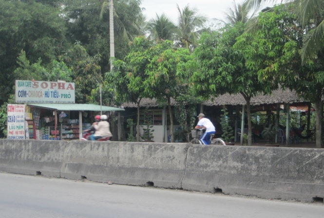 Quán cà phê nơi xảy ra vụ cướp giật táo tợn.