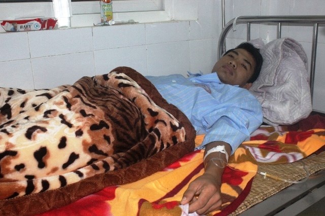 Kien quyet truy duoi ten cuop, thieu uy cong an bi dam trong hinh anh