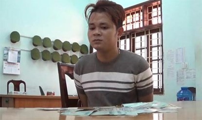 Cuong doat 200 trieu cua ban tinh dong gioi bang hinh 'nong' hinh anh