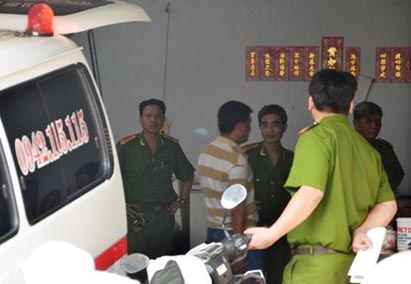 Canh sat hinh su bi chem vi gop y voi nu 9X hinh anh