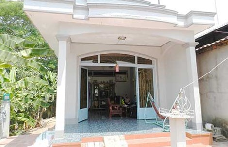 Ông Bé vẫn đang sống sờ sờ trong ngôi nhà này nhưng bị vợ cũ khai rồi “được” xã Kiến Thành chứng tử.