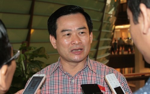 It nguoi to cao tham nhung: Dau chi vi tien thuong hinh anh