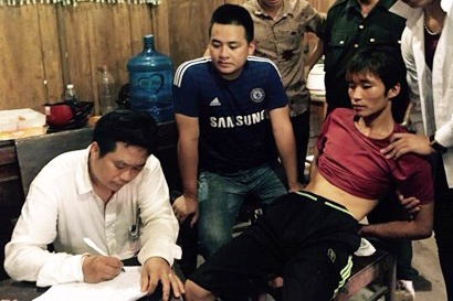 Bat nghi can vu tham sat 4 nguoi tu chiec bat lua hinh anh