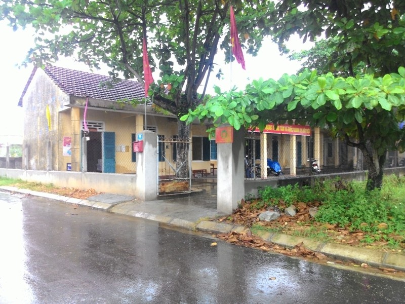 Ba chien si cong an bi con do danh trong thuong o tru so hinh anh