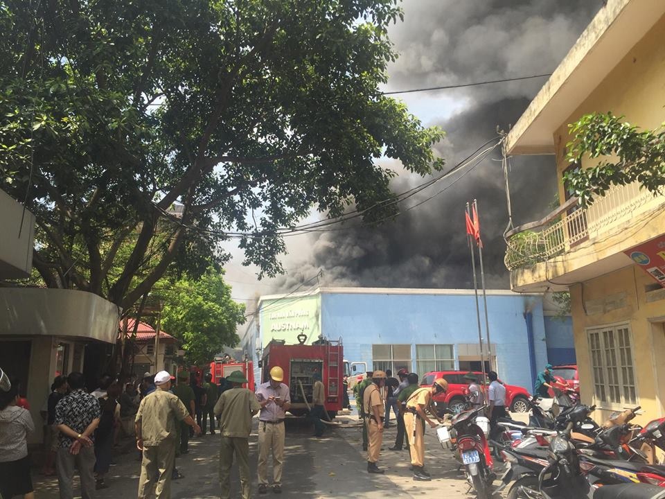 Cháy văn phòng ở Hà Nội ảnh 1 Chay van phong o Ha Noi anh 1