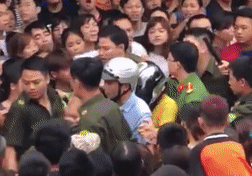 Canh nguoi dan la o o buoi thuc nghiem hien truong vu an hinh anh
