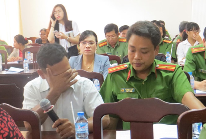 Nhieu ke ho trong xu ly hanh vi xam hai tre em hinh anh