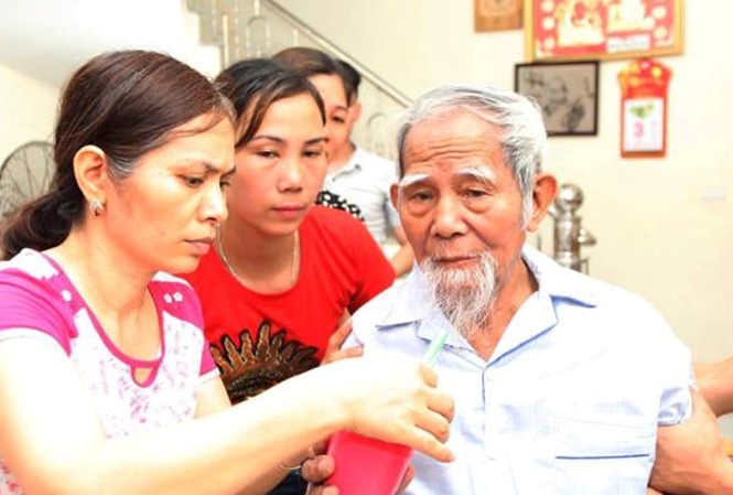 Co quan dieu tra Bo Quoc phong trieu tap ong Le Dinh Kinh hinh anh