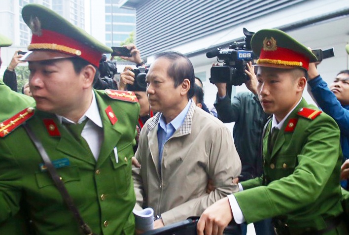 Vi sao ong Nguyen Bac Son, Truong Minh Tuan phai hau toa? hinh anh