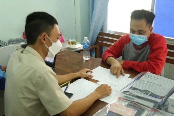 Triet pha duong day danh bac qua mang gan 700 ty hinh anh