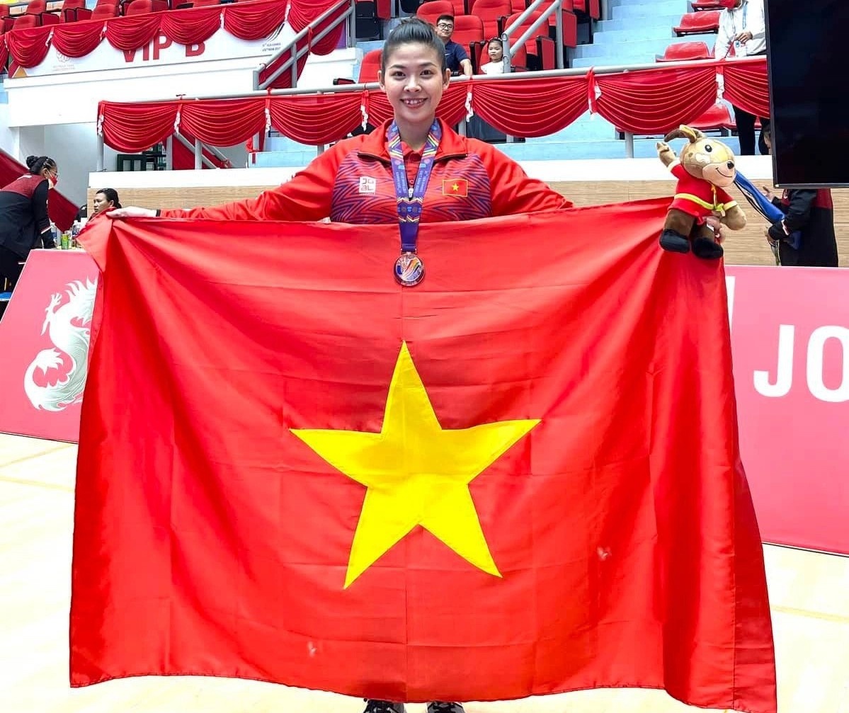 tấm huy chương SEA Games 31
 ảnh 1 tam huy chuong SEA Games 31 anh 1