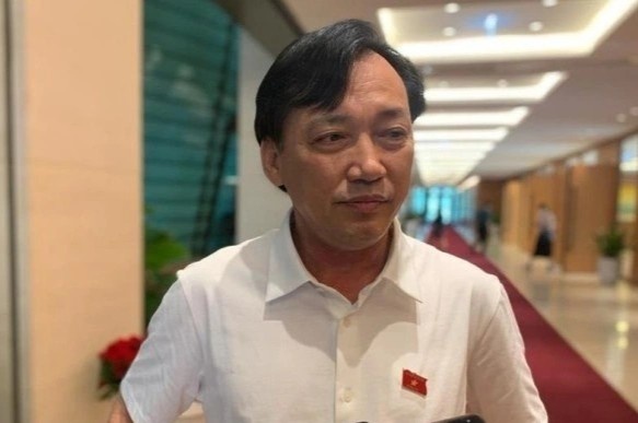 DBQH: 'Khong the vi loi nhuan cua ai do ma nang gia sach giao khoa' hinh anh