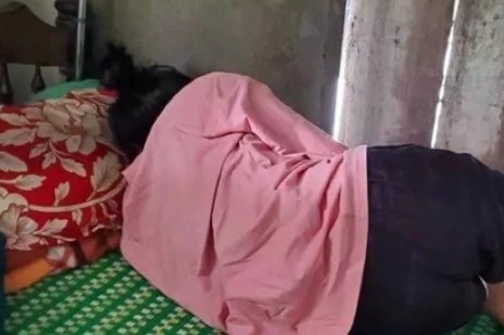 Nu sinh Hue bi ban dung mu bao hiem danh thuong tich 23% hinh anh