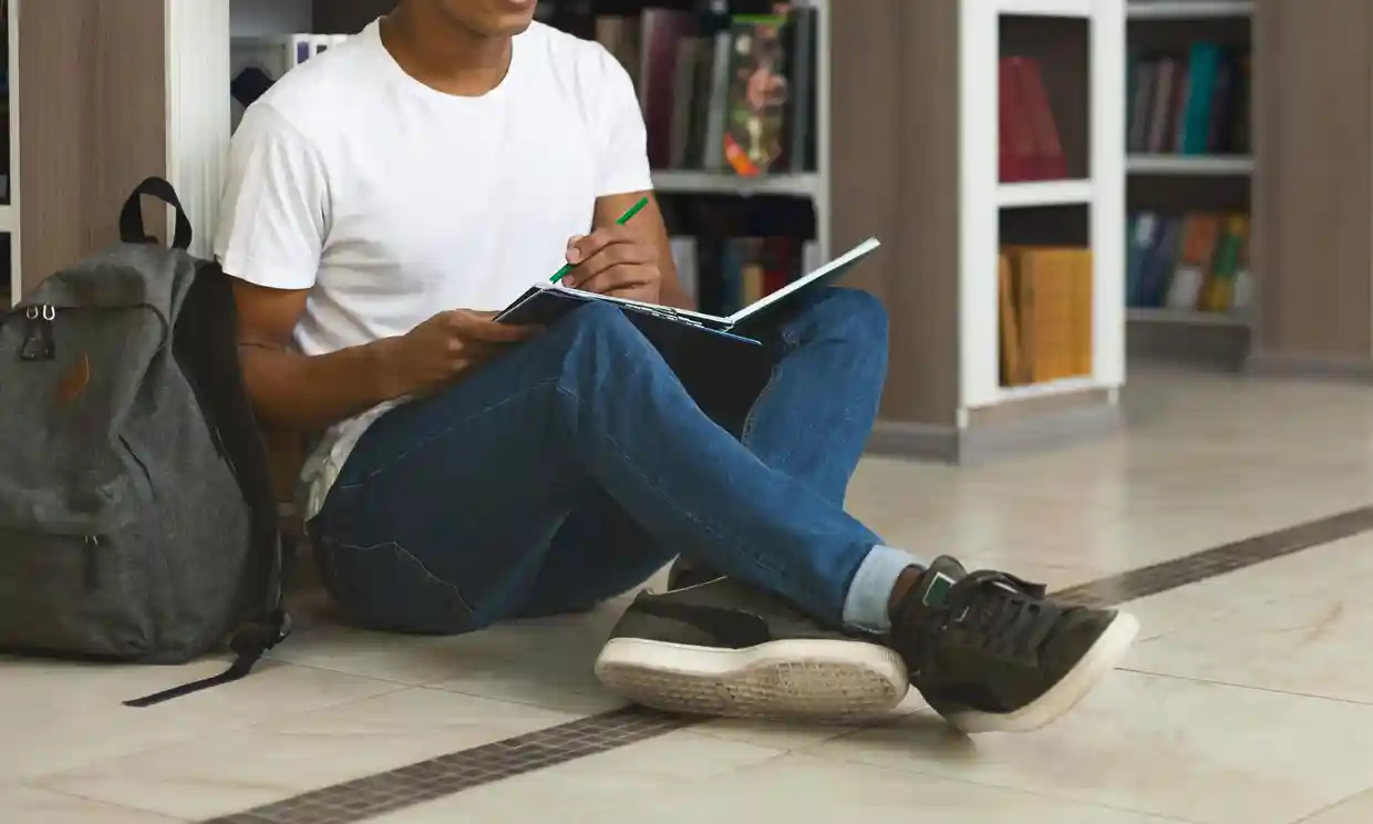 Sinh vien 'the he Covid' anh 1