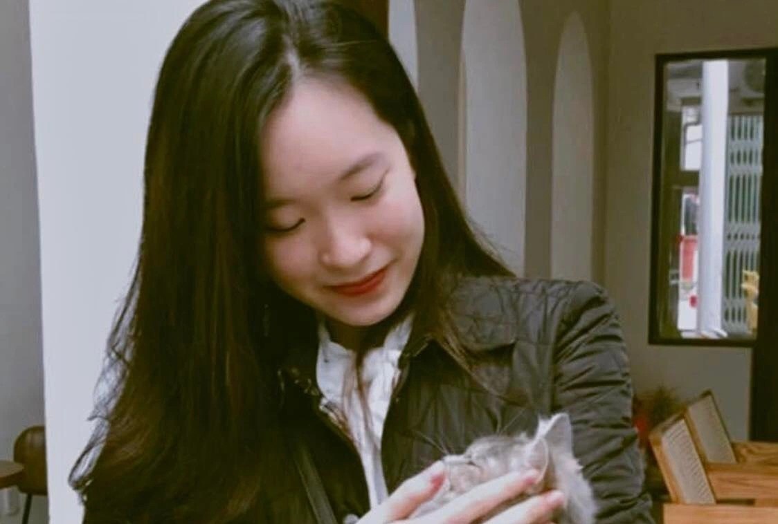 Sinh vien doi cho tro, chuyen sang di xe buyt thoi 'bao gia' hinh anh