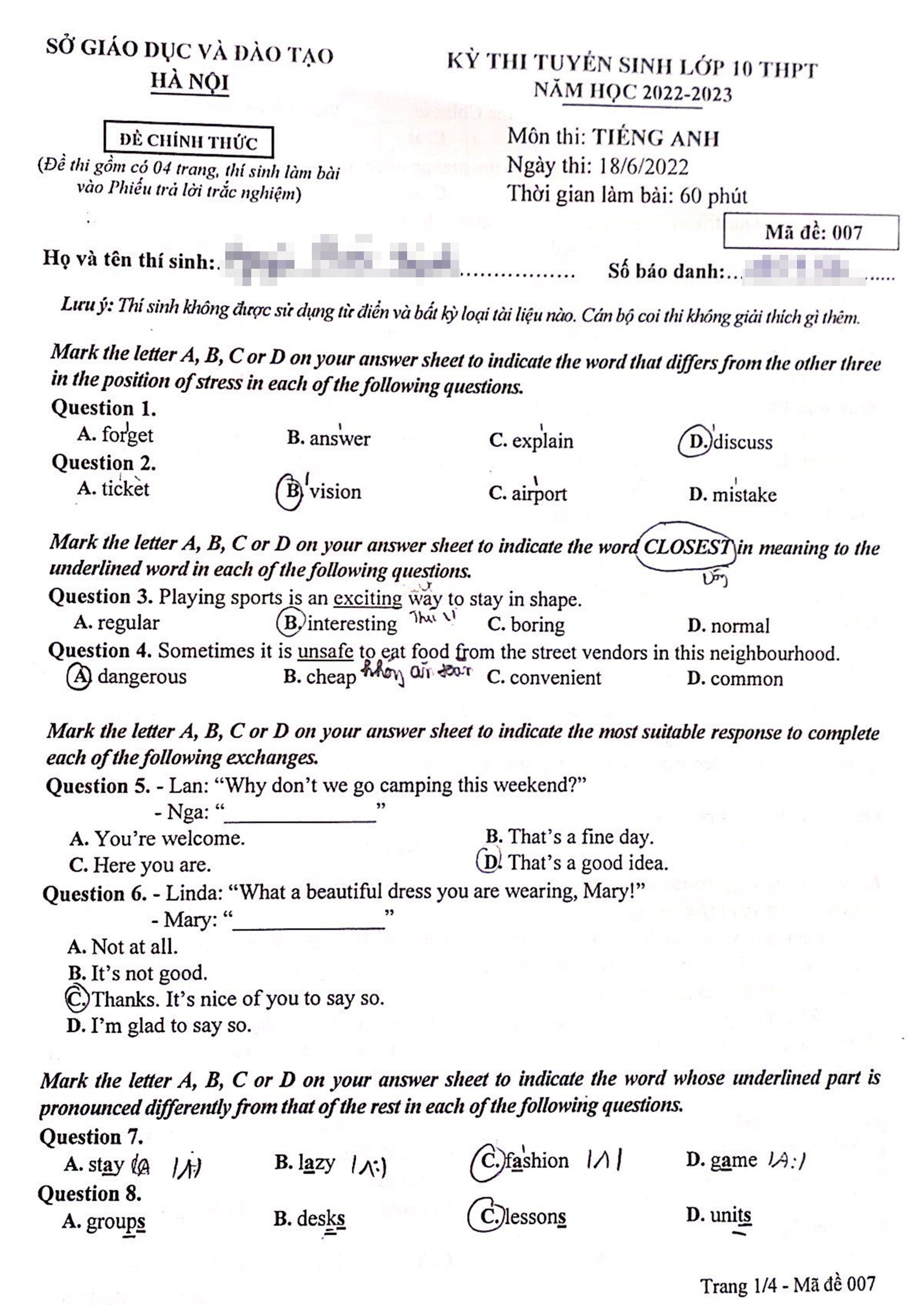 De thi vao 10 mon Tieng Anh anh 4