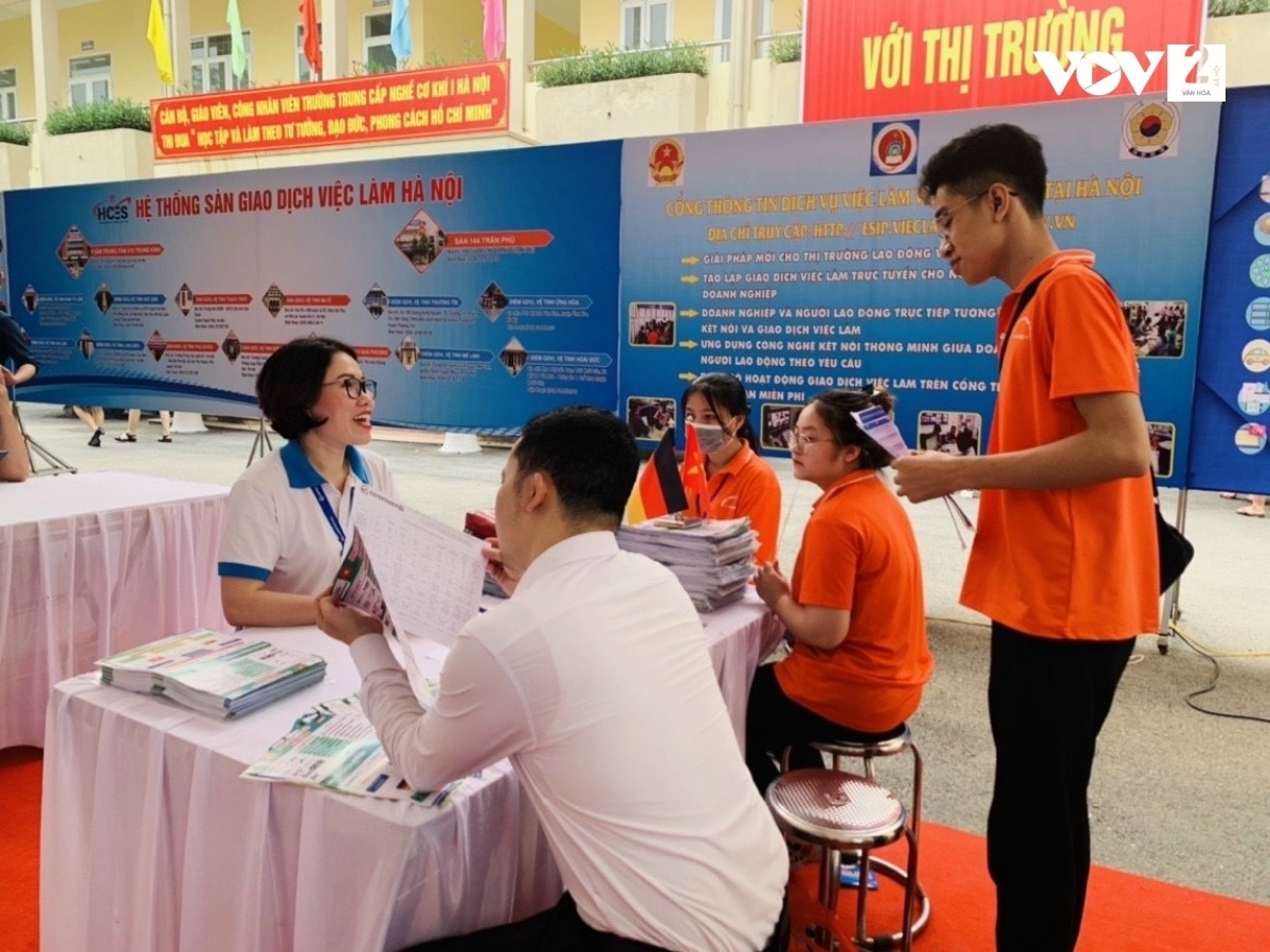 Con thi vao lop 10 anh 3