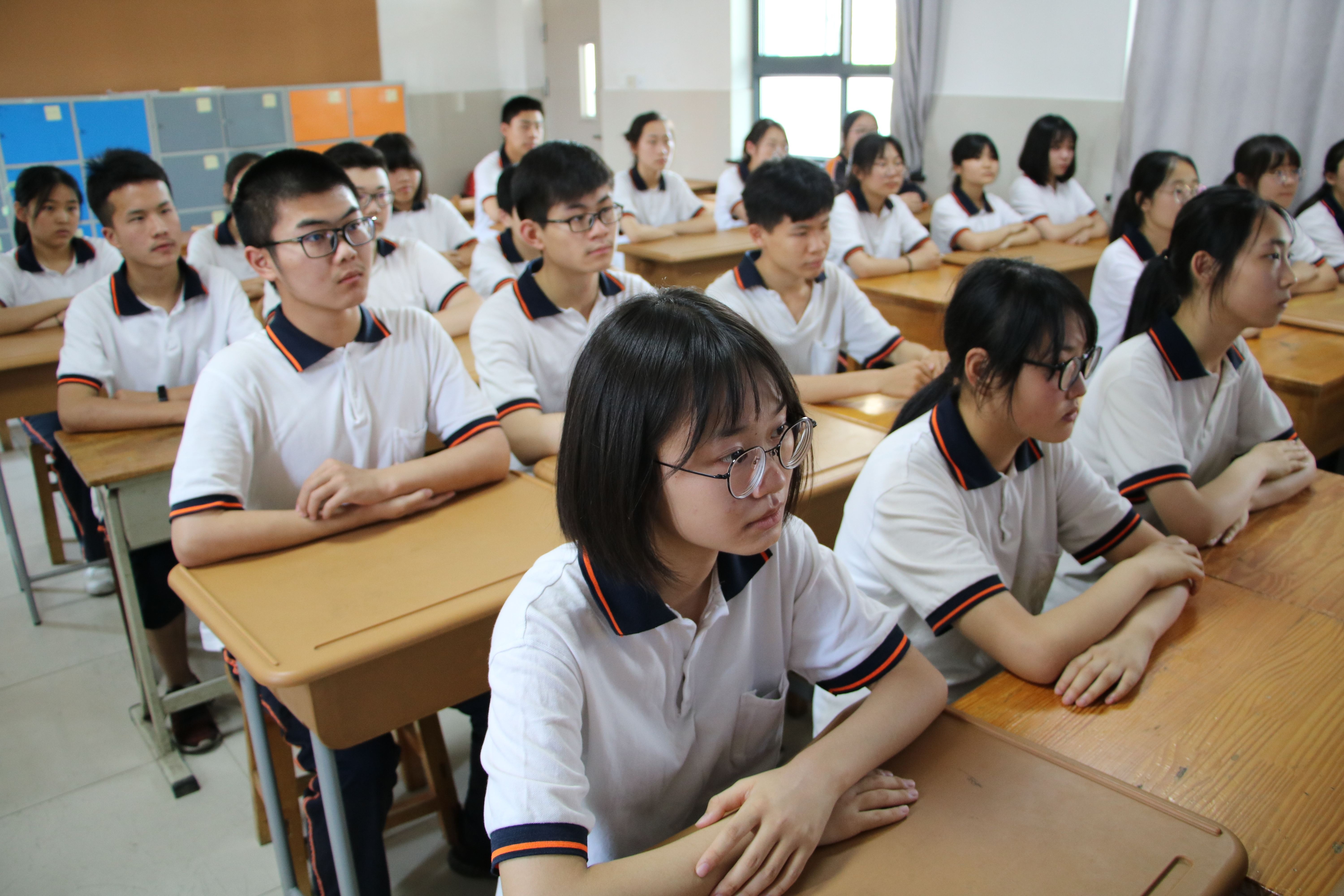 tru diem thi lop 10 neu tang do can thi anh 1