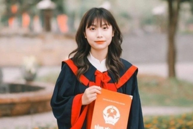 On thi tot nghiep THPT 15 tieng moi ngay, thi sinh sut 4 kg hinh anh