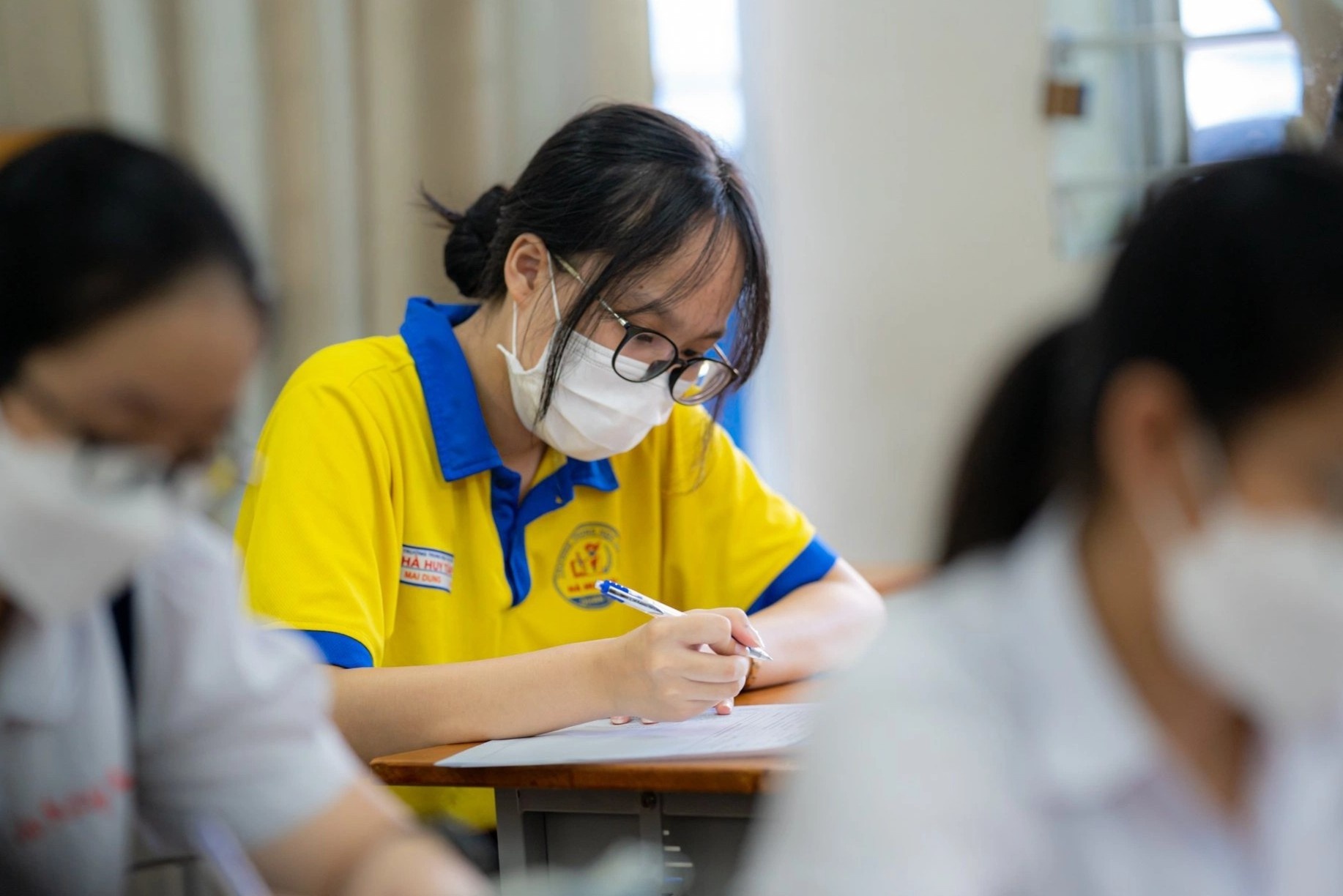 Bon quy dinh thi sinh can luu y truoc khi vao phong thi hinh anh