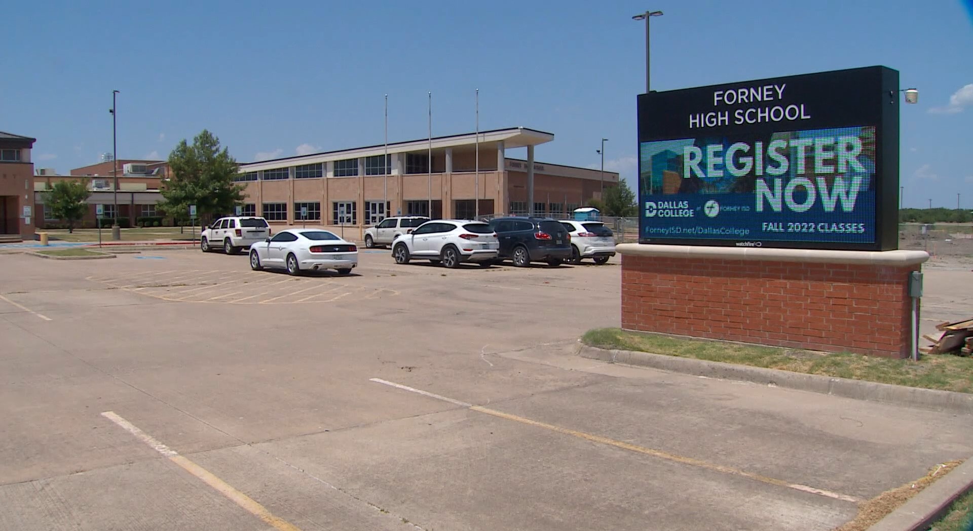 Trường ở Mỹ cấm học sinh mặc váy ảnh 1 Truong o My cam hoc sinh mac vay anh 1