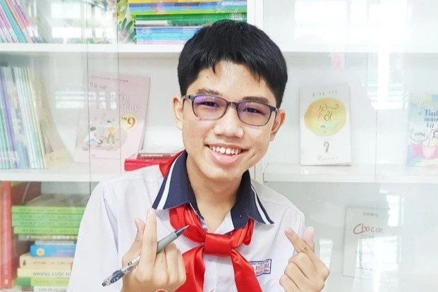 Nam sinh gianh thu khoa thi lop 10 TP.HCM voi 29 diem hinh anh