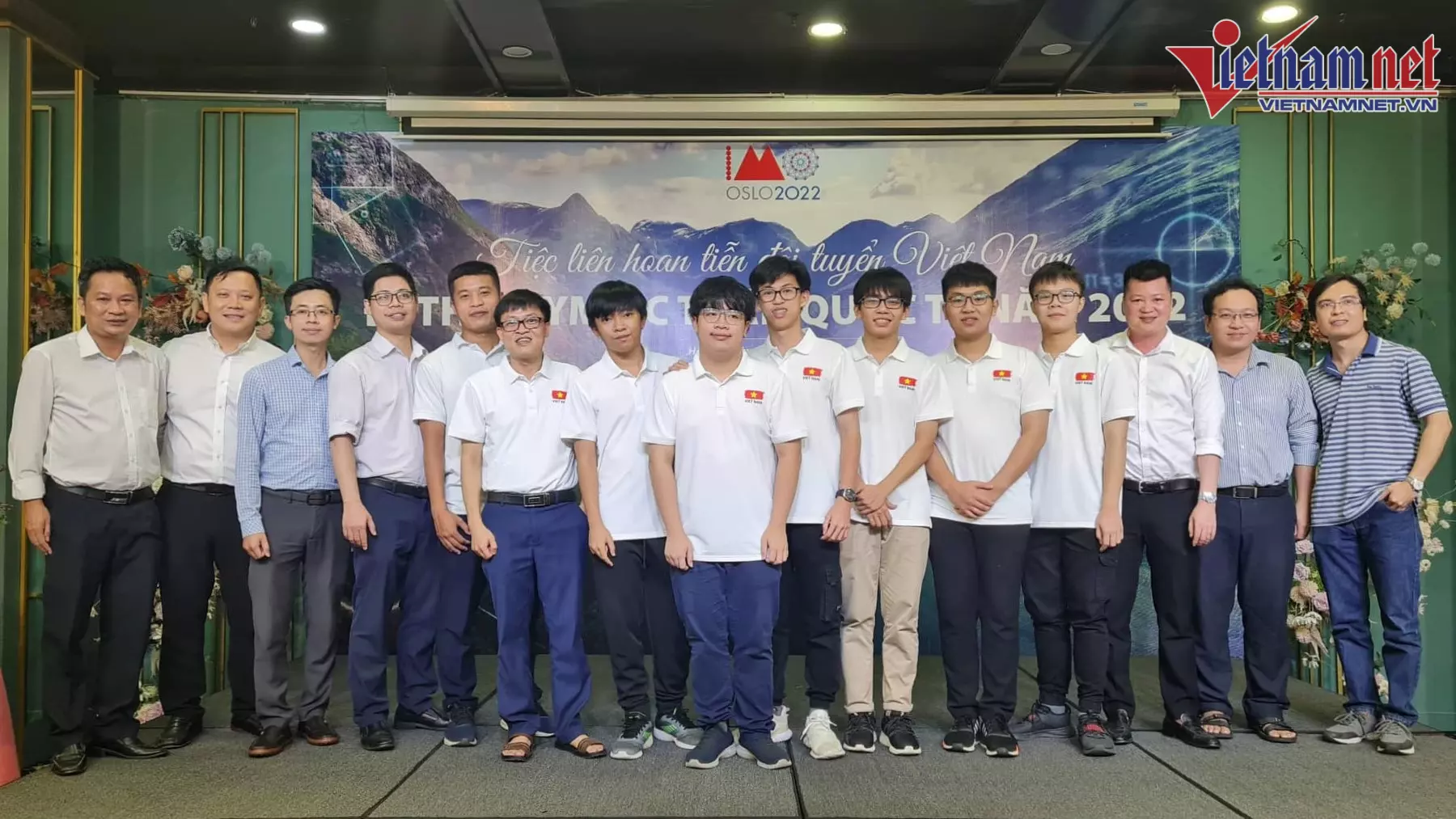 huy chuong vang Toan quoc te anh 4