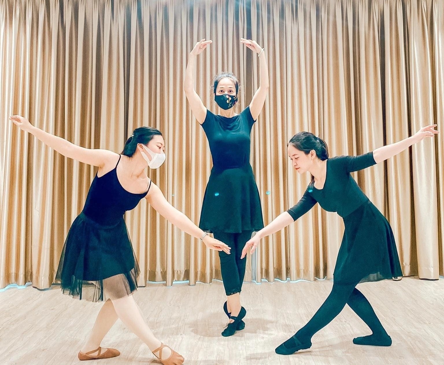 dan van phong hoc nhay anh 6