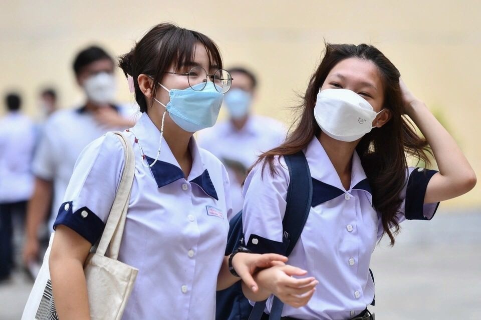 Nhieu nganh 'trang' thi sinh hinh anh