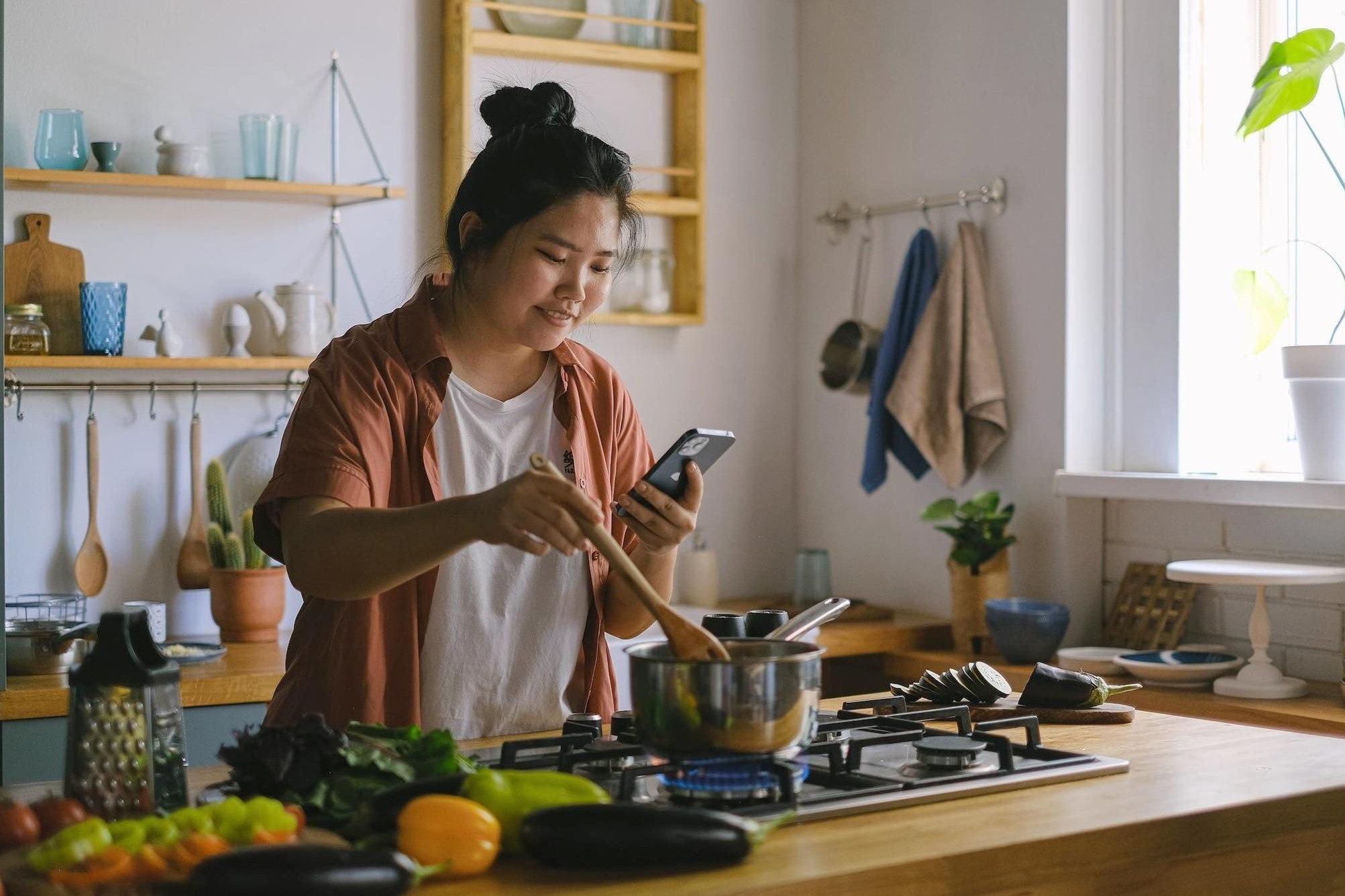 Dan cong so hoc lam mon an Tet online hinh anh