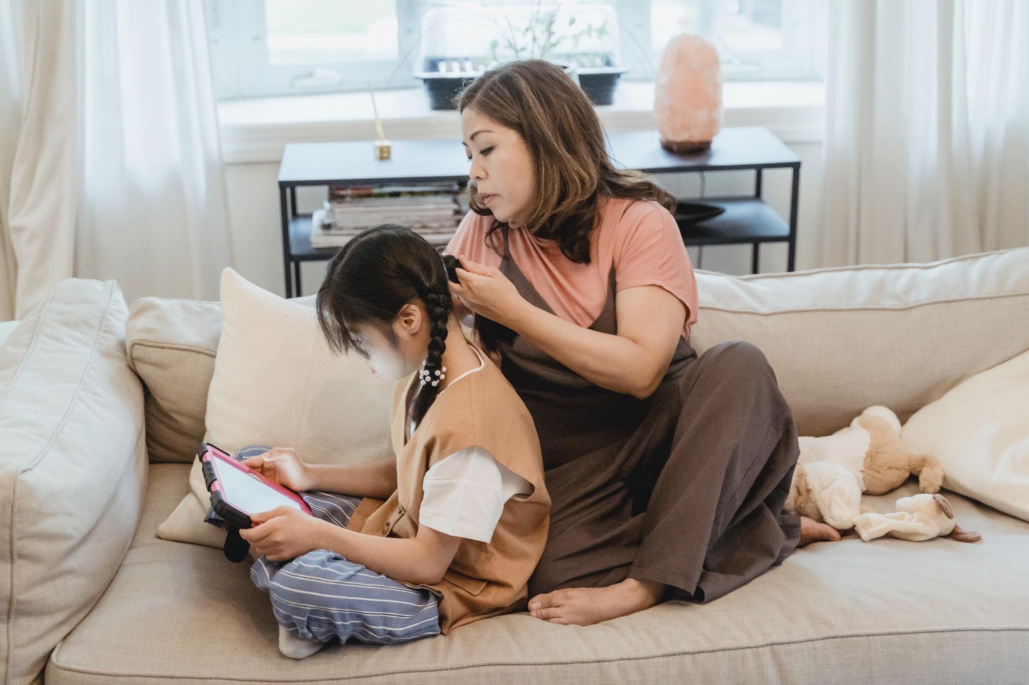 Ba cuon sach giup cha me nam bat tam ly con tre hinh anh