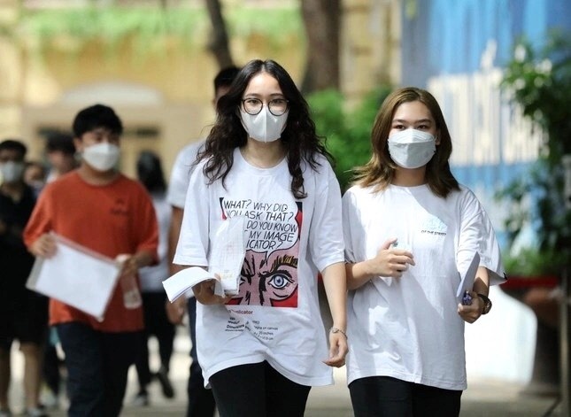 No ro ky thi danh gia nang luc, thu truong Bo GD&DT noi gi? hinh anh