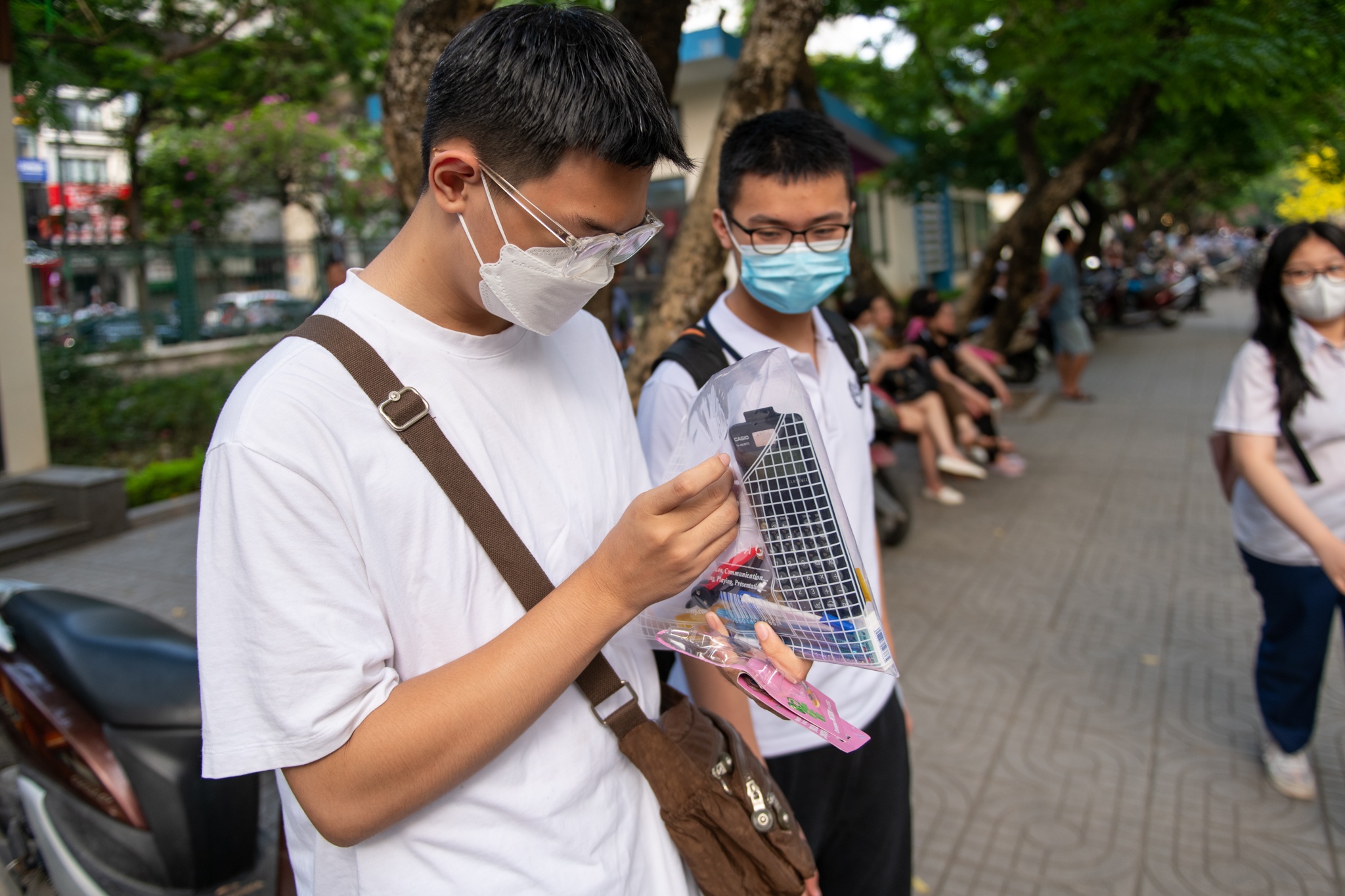 tuyen sinh lop 10 anh 1