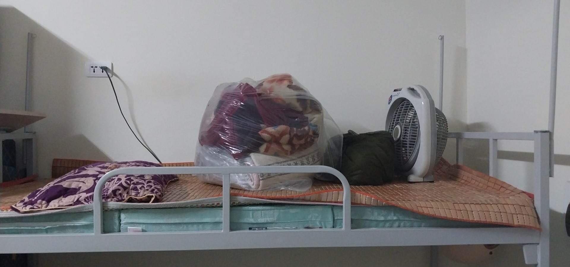 dieu hoa,  sinh vien lam them anh 2