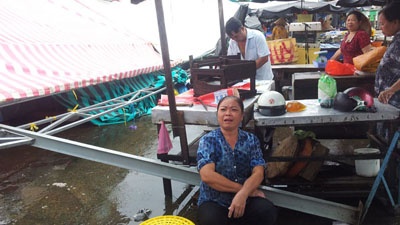 Mua nho, sap cho tien che moi dung 2 tuan hinh anh