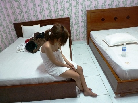 Duong day ban dam tien trieu cua kieu nu 19 tuoi hinh anh