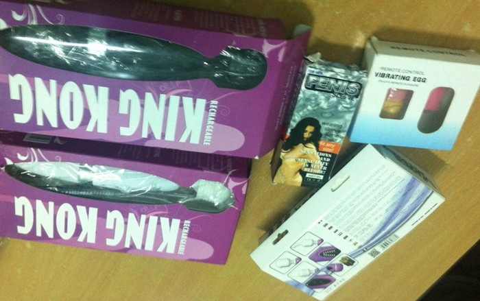 Kho 'do choi' nguoi lon nhap lau tai Ha Noi hinh anh