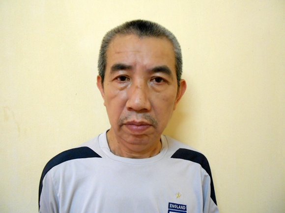 Mot phu nu say thai sau khi bi giam giu hinh anh