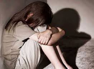 Be gai lop 7 lo chuyen 'quan he' sau cuoc dien thoai hinh anh