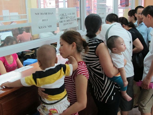 Nếu đề nghị tăng viện phí được chấp nhận, người bênh sẽ phải bỏ tiền túi nhiều hơn để khám chữa bệnh.