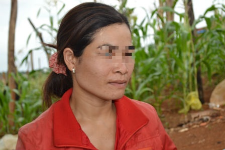 Mẹ nạn nhân cho biết vì con gái từng nói dối một số lần nên ban đầu bà không tin con mình bị lừa bán