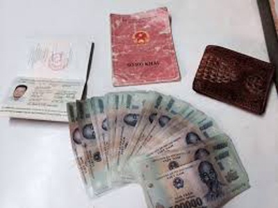 'Bo ba' nhat duoc cua roi roi doi tien chuoc hinh anh